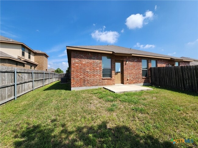 Building Photo - 538 Creekside Cir