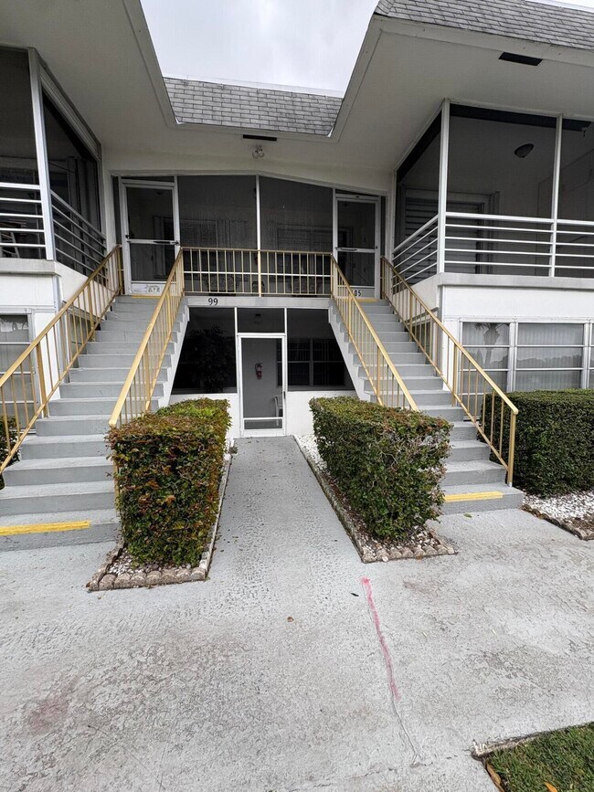 Building Photo - 98 Stratford H