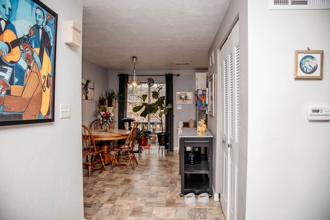 Building Photo - Condo Located on Cool Creek Golf Course