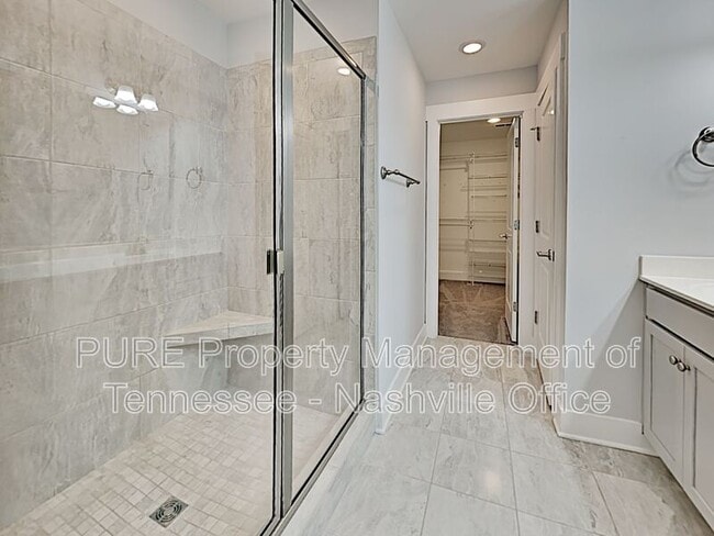 Building Photo - 4050 Gracious Dr