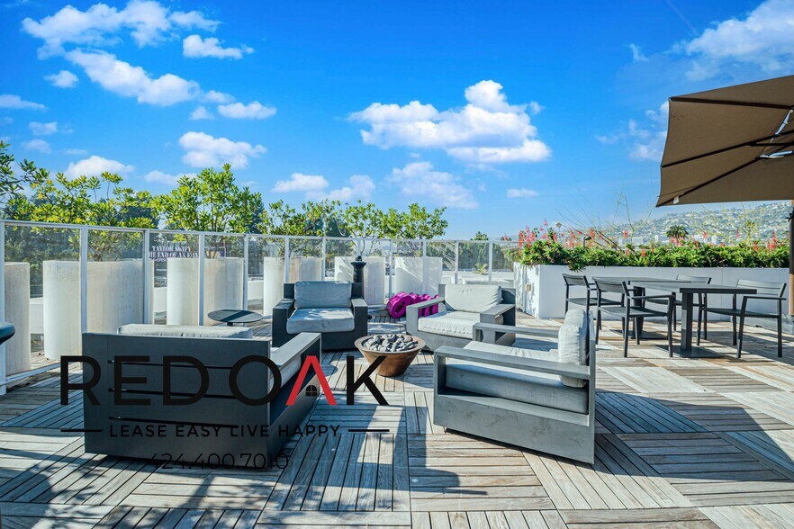 Building Photo - 700 N Spaulding Ave