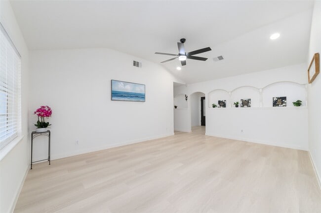 Building Photo - 11222 Sandstone St