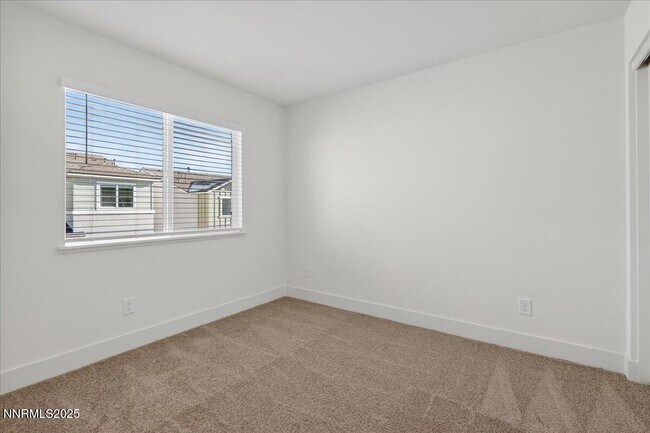 Building Photo - 1629 Icelandic Wy