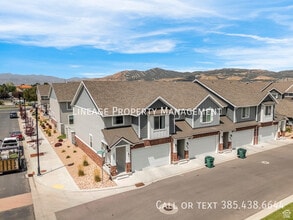 Building Photo - 10855 N Sandstone Way