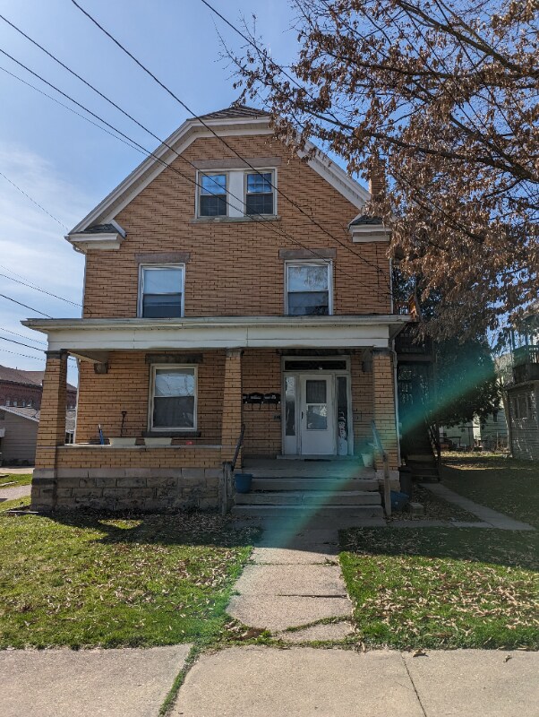 Building Photo - 316 2nd St