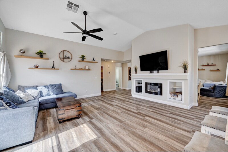 Building Photo - 7401 Wittig Ave
