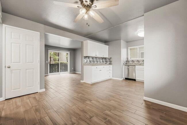 Building Photo - 2536 White Oak Pl
