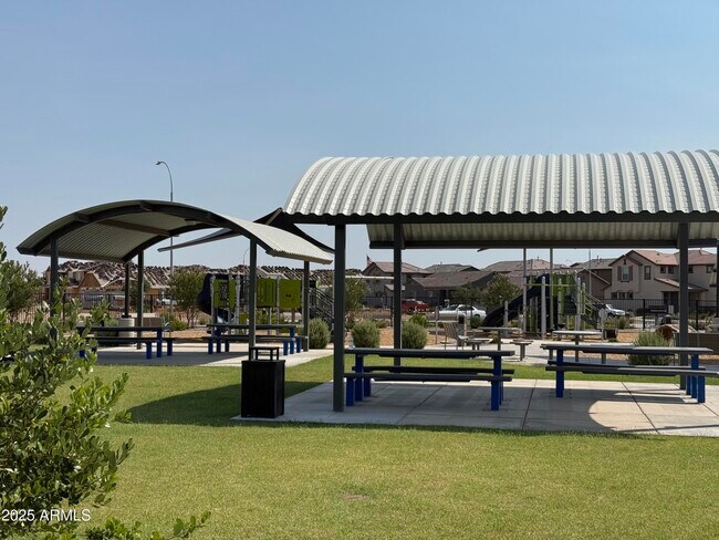 Building Photo - 9973 W Mitchell Ave