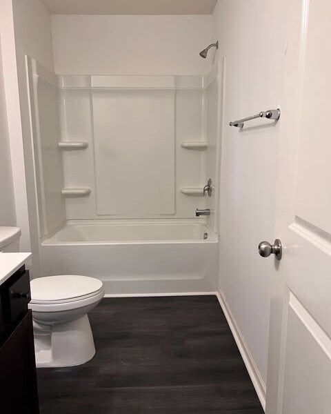 Building Photo - 330 Amberly Cir