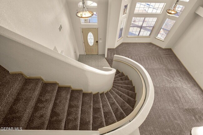 Building Photo - 6121 Byron St