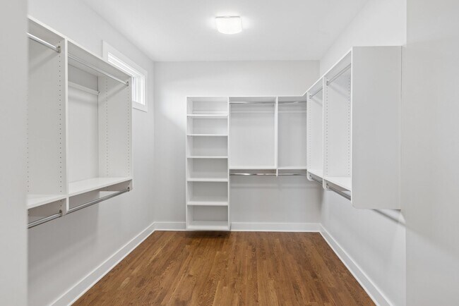 Building Photo - 410A 33rd Ave N-