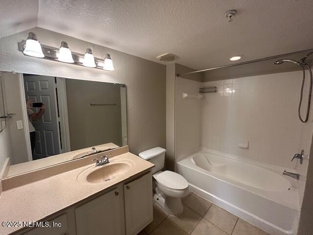 Building Photo - 570 Busch Dr