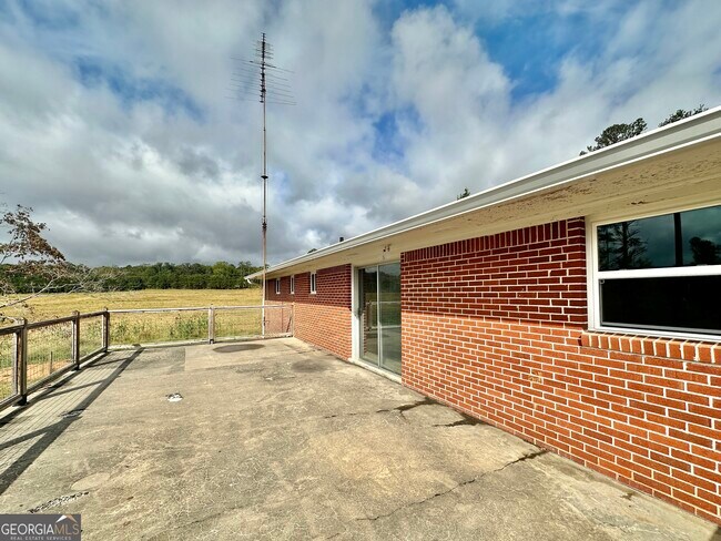 Building Photo - 1233 GA-120