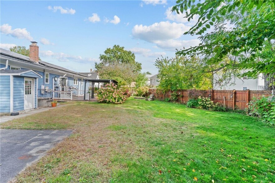 Building Photo - 45-47 Clym Street