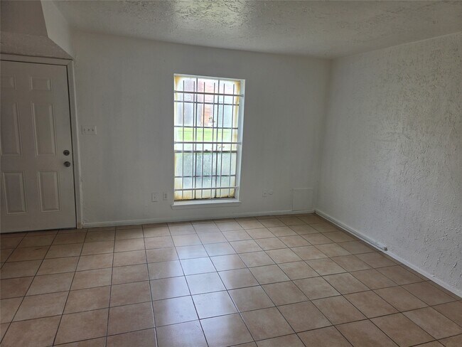 Building Photo - 158 Goodson Dr
