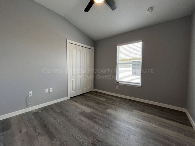 Building Photo - 6682 S Goldenrod Rd