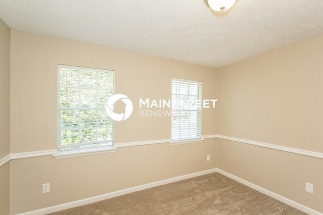 Building Photo - 565 Lake Joyce Ln