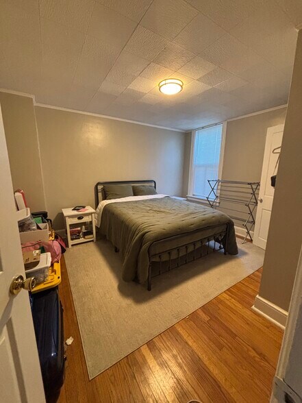 Bedroom 2 - 152 E James St