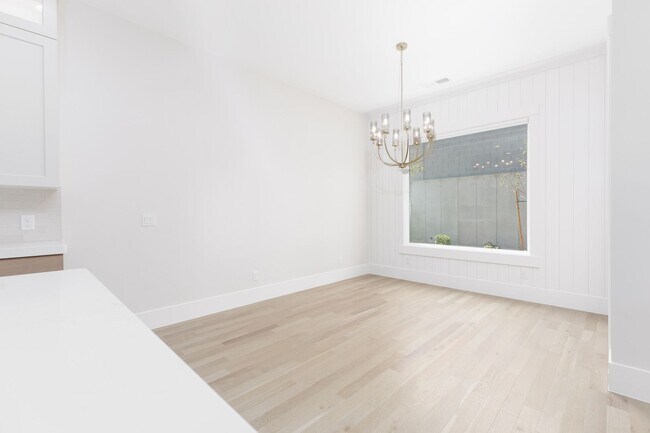Building Photo - 2926 Naboo Ln
