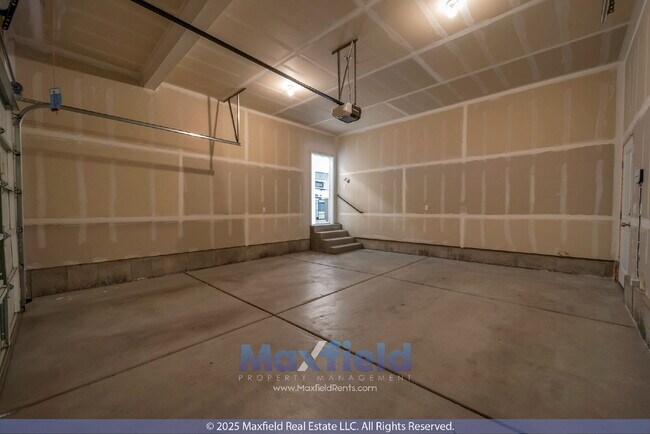 Building Photo - LEASE SPECIAL ! 4BD 3.5BTH 2GAR Home in Eagle Mountain