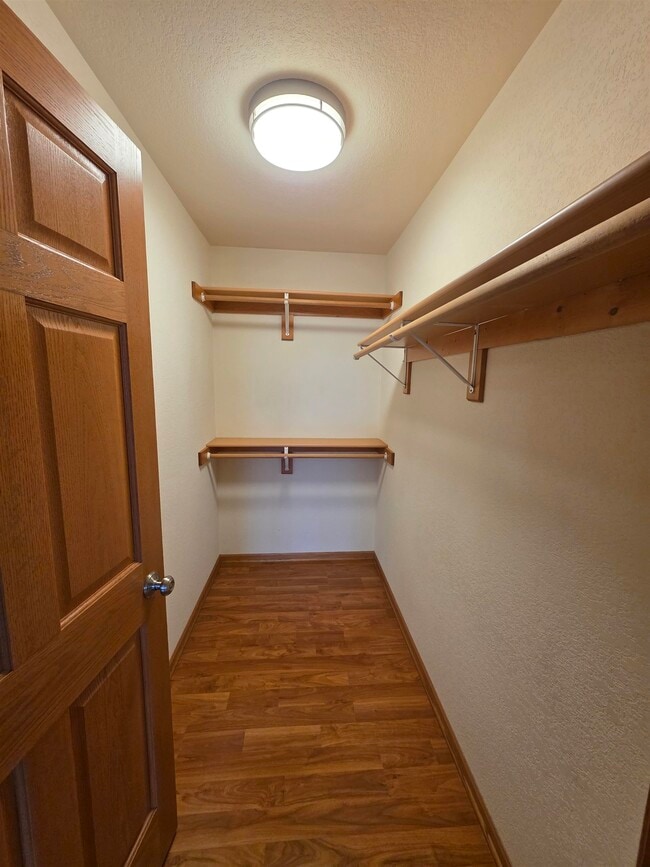 Building Photo - 3177 Bookham Dr