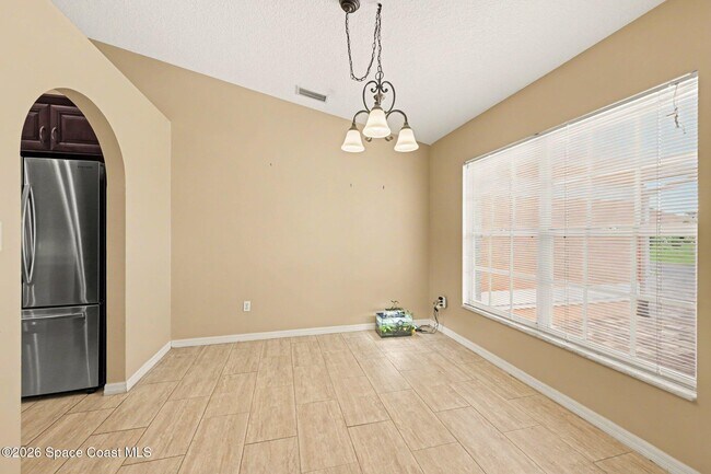Building Photo - 771 Wild Flower St