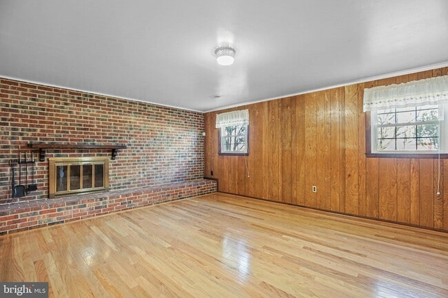 Building Photo - 6106 Rivanna Dr