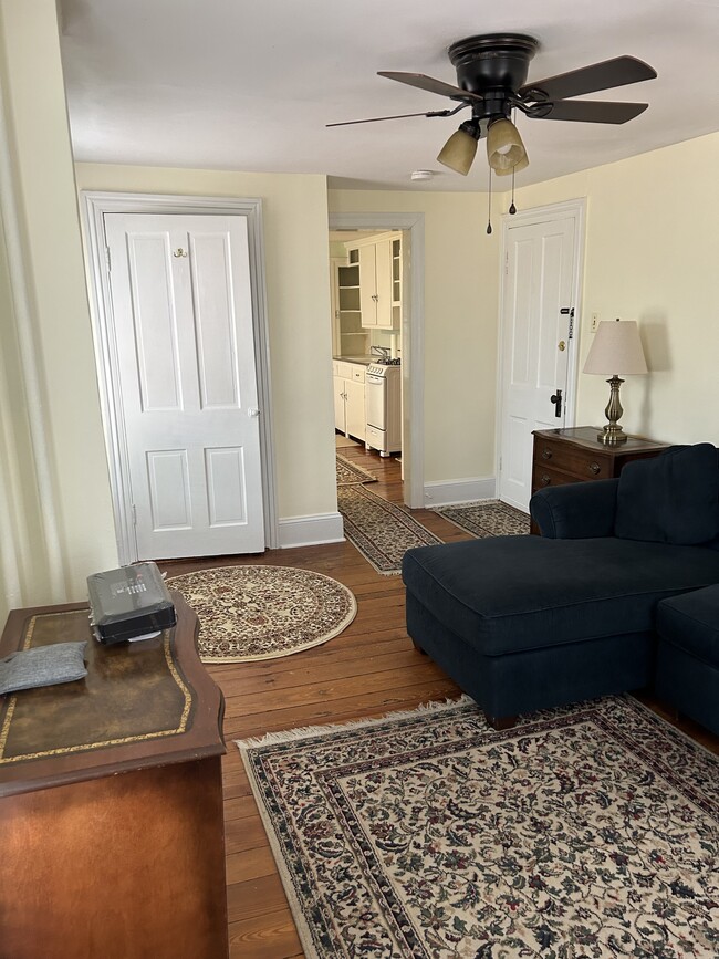 living room - 375 S Bellevue Ave