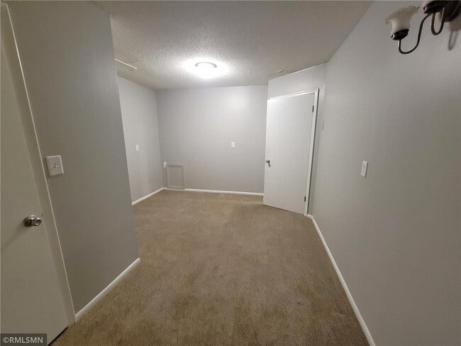 Building Photo - 1431 Jefferson St NE