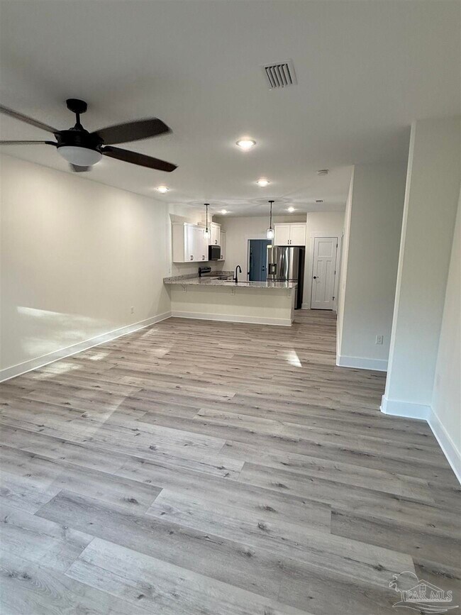 Building Photo - 8636 Messick St