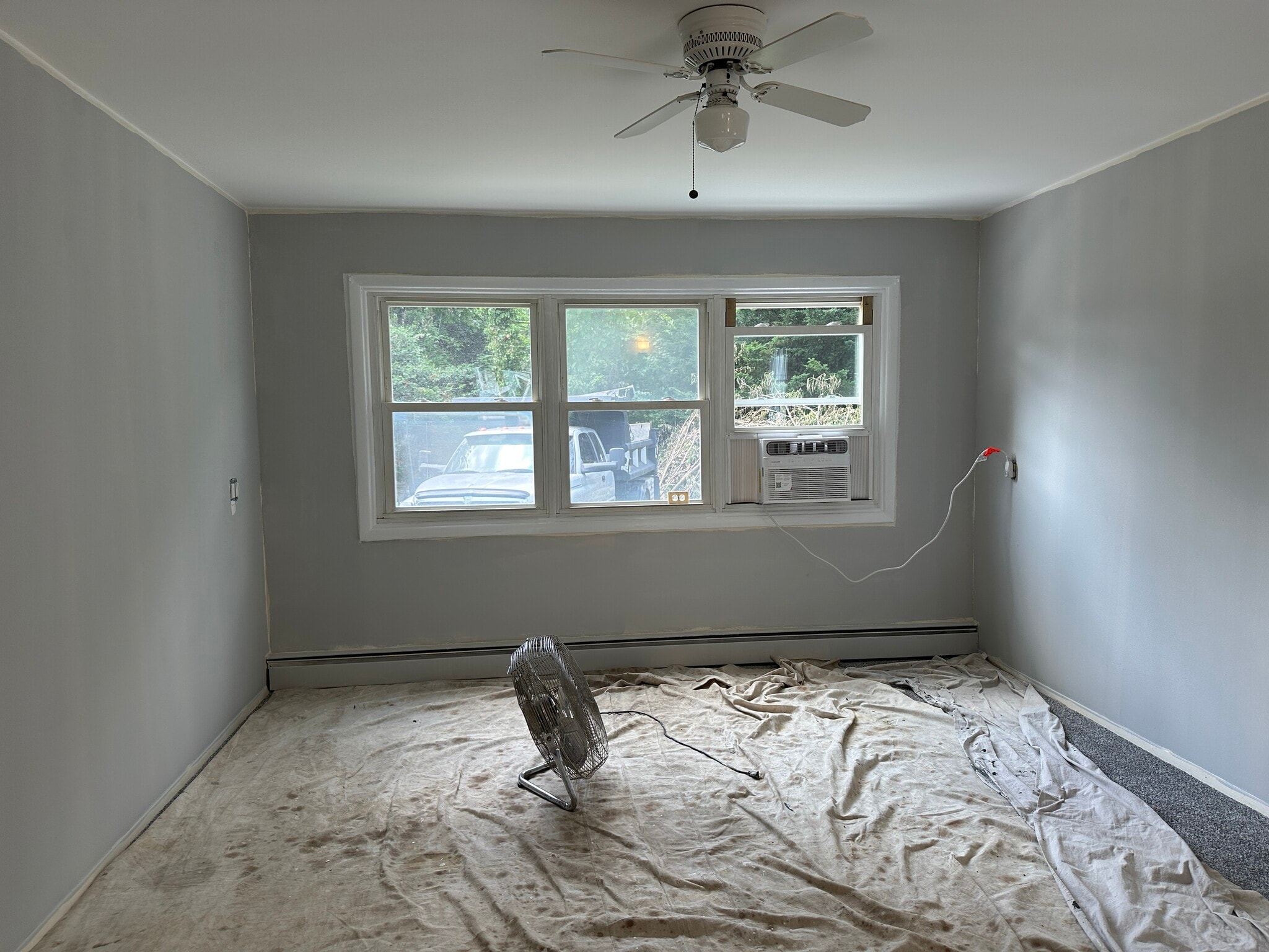 Building Photo - 234 Crombie St