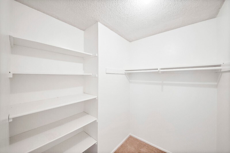 Building Photo - 2458 Normandie Ave