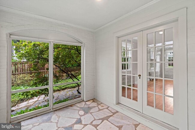 Building Photo - 5222 Duvall Dr