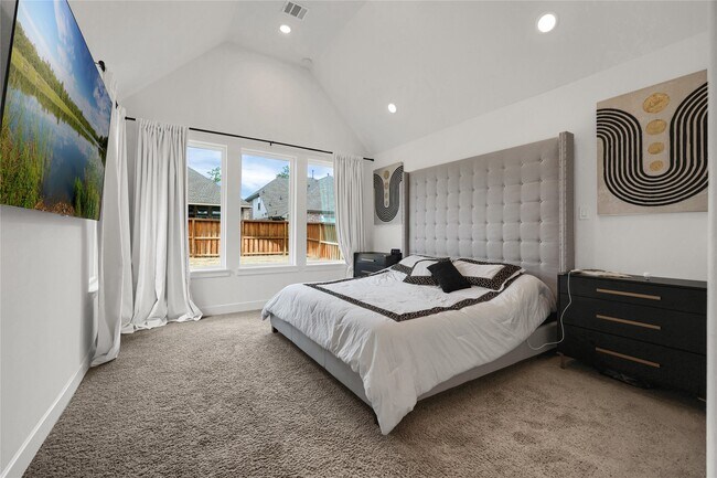 Building Photo - 28206 Clear Breeze Ct
