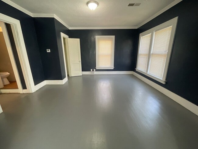 Building Photo - 318 N 17th St