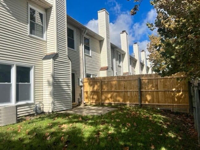 Building Photo - FOR RENT ROSEMONT AREA / VIRGINIA BEACH