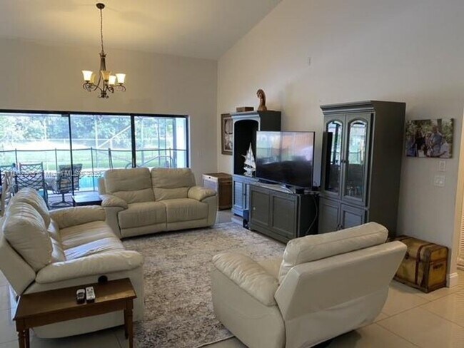 Building Photo - 3647 Barberry Dr
