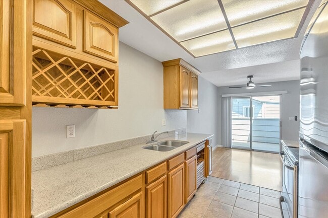 Building Photo - 3145 Shofner Pl