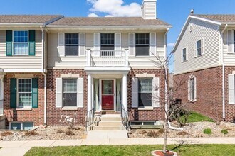 Building Photo - Large Townhome in North Ames - Somerset Neighborhood
