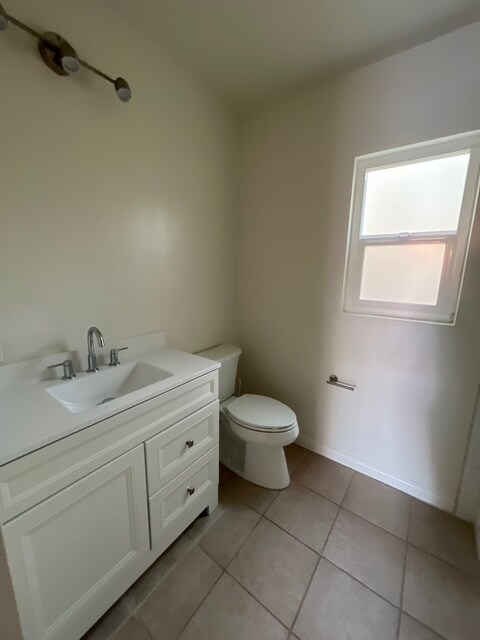 Building Photo - 4164 Madison Ave