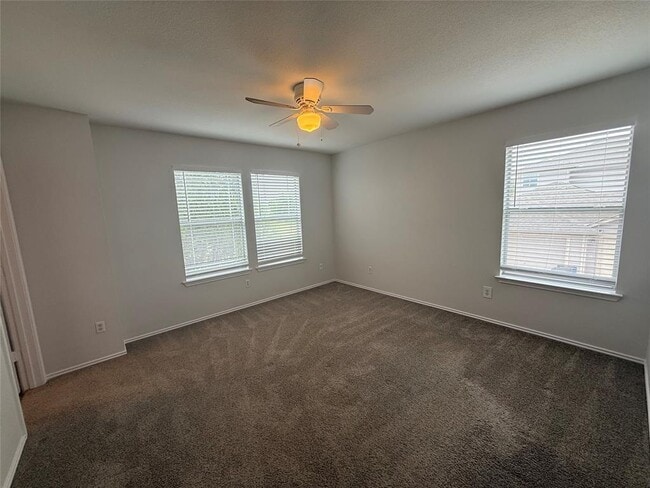 Building Photo - 408 N Cascades Ave