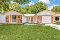 Building Photo - 827 Spg Pk Dr