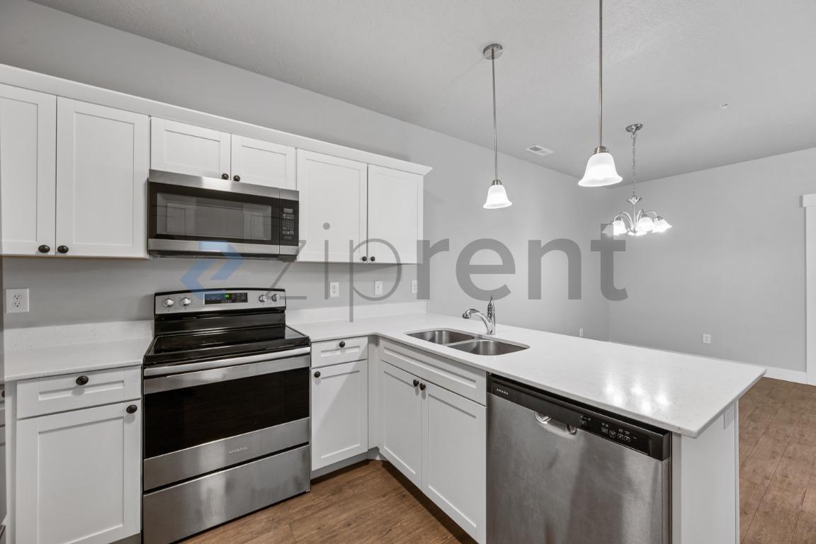 Building Photo - 1997 N 3410 W