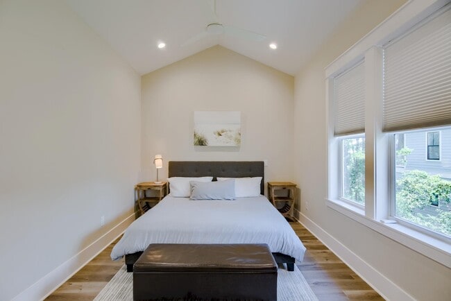 Building Photo - 40 Kristin Ct