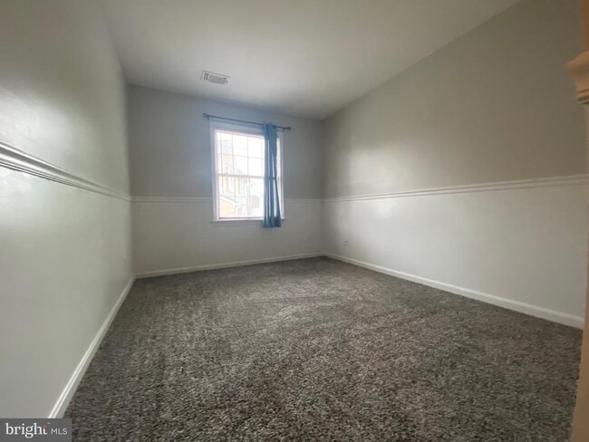 Building Photo - 12625 Kempston Ln