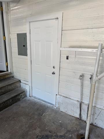 Building Photo - 604 E 54th St N