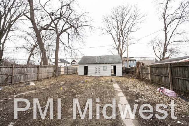 Building Photo - 117 N Colorado Ave