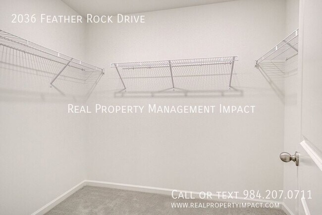 Building Photo - 2036 Feather Rock Dr