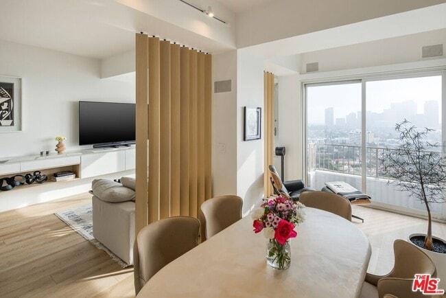 Building Photo - 10501 Wilshire Blvd