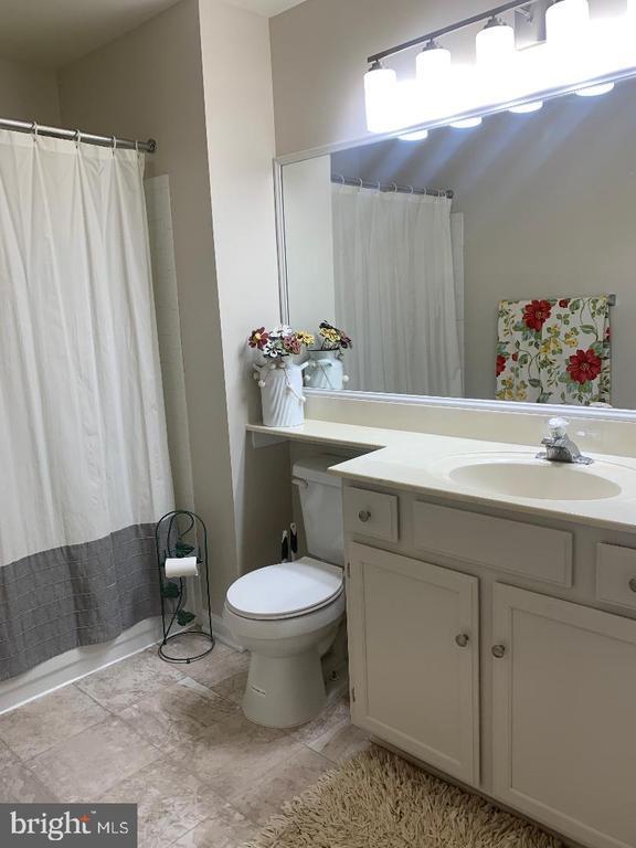 Building Photo - 406 Kentlands Blvd